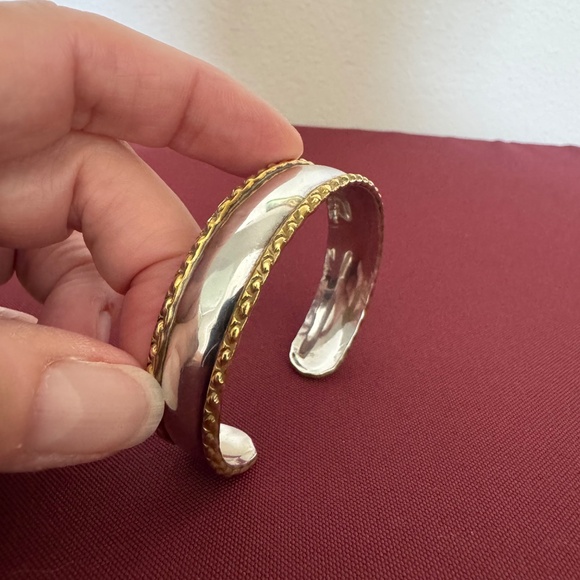 STERLING SILVER AND GOLD TONE CUFF - Picture 5 of 9
